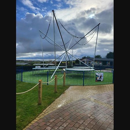Exotic 3-Bed Caravan At Newquay Holiday Park Villa Exterior foto