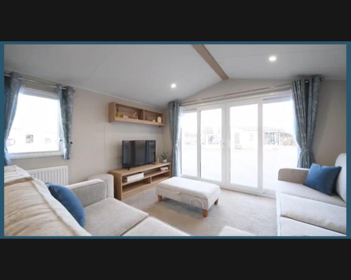 Exotic 3-Bed Caravan At Newquay Holiday Park Villa Exterior foto
